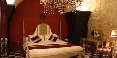 Superior King Room